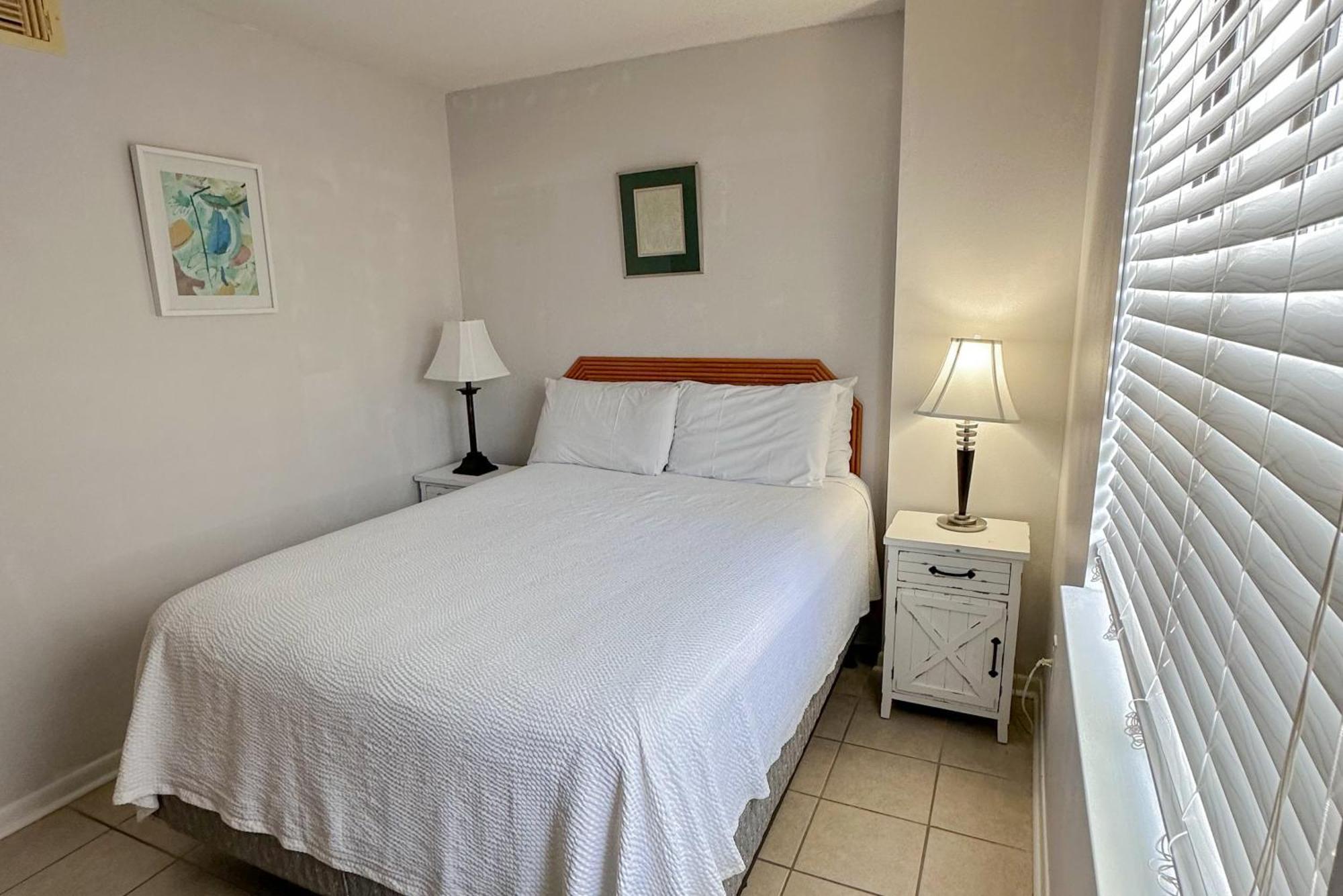 Gulf Shores Surf & Racquet Club Condos II Room photo