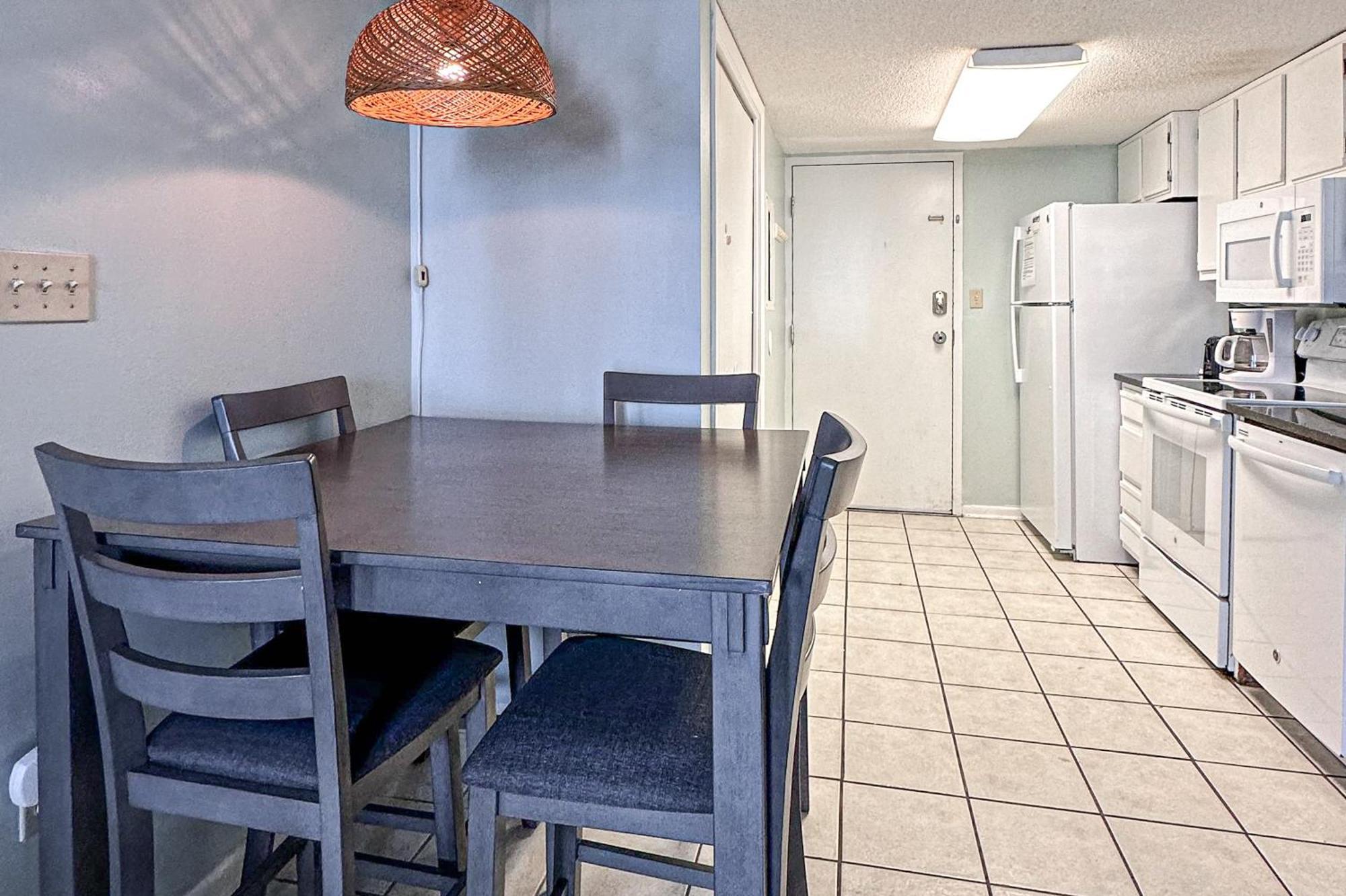 Gulf Shores Surf & Racquet Club Condos II Room photo