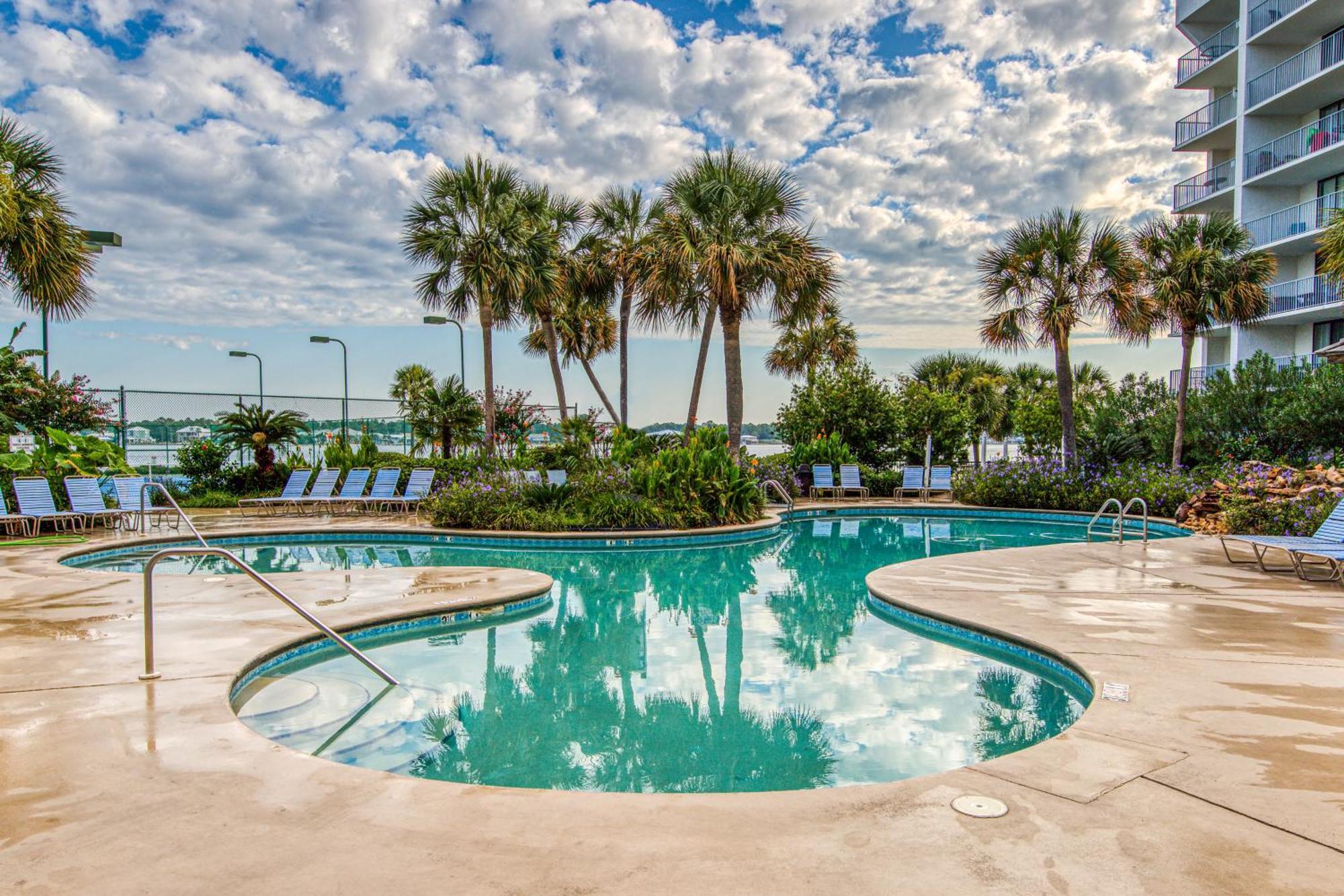 Gulf Shores Surf & Racquet Club Condos II Room photo